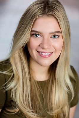 ACTRESS HEADSHOT