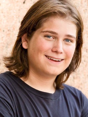 Commercial-headshot-midteens-actor