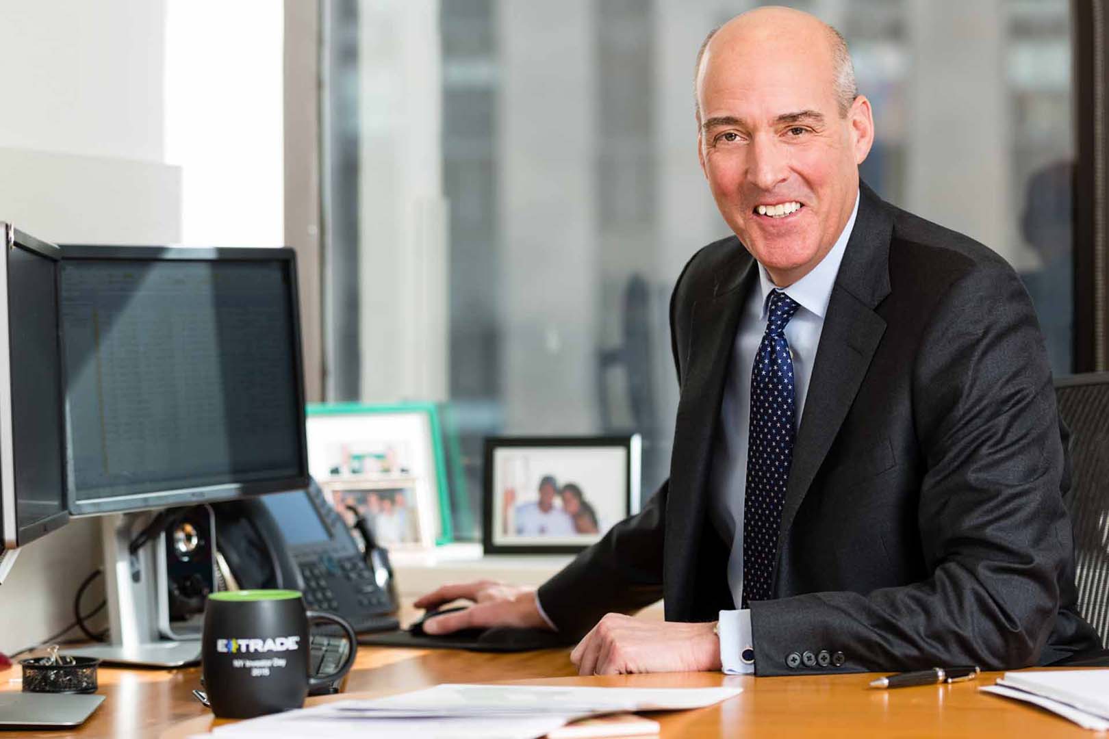 Financial-executive-environmental-portrait Financial-executive-environmental-portrait