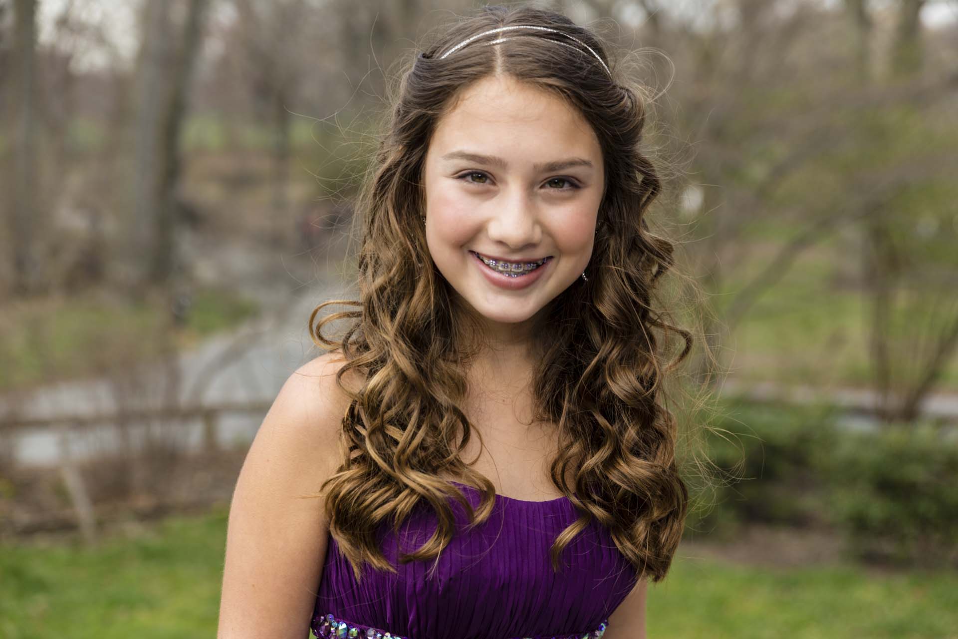 Outdoor-bat-mitzvah-portrait Outdoor-bat-mitzvah-portrait