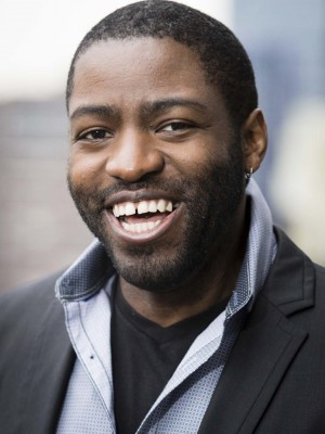 African-American-actor-commercial-headshot-smiling