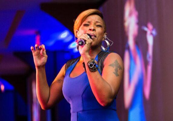 Singer-Mary-J.-Blige