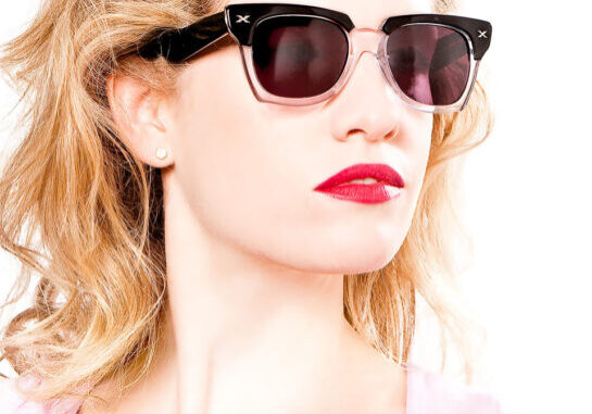 model portrait with sunblasses-mini